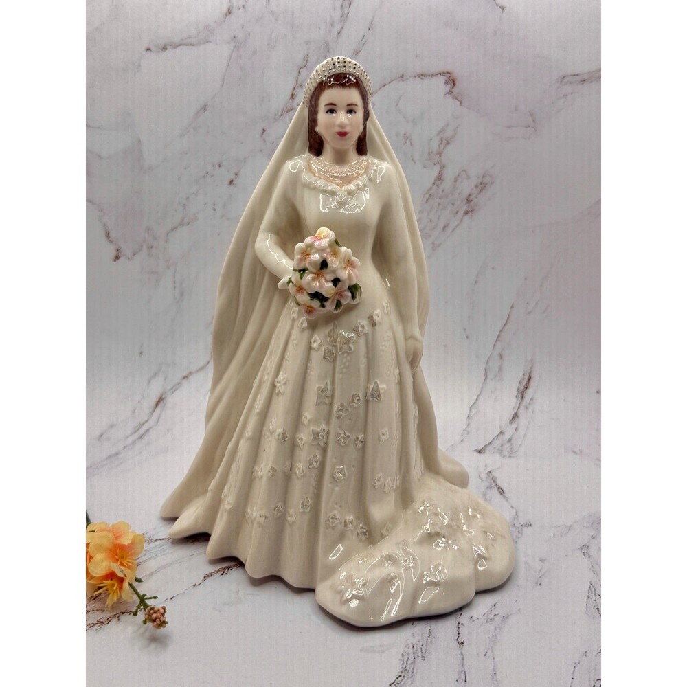 Royal Worcester HM Queen Elizabeth‎ Diamond Wedding Anniversary 9.5" Figurine